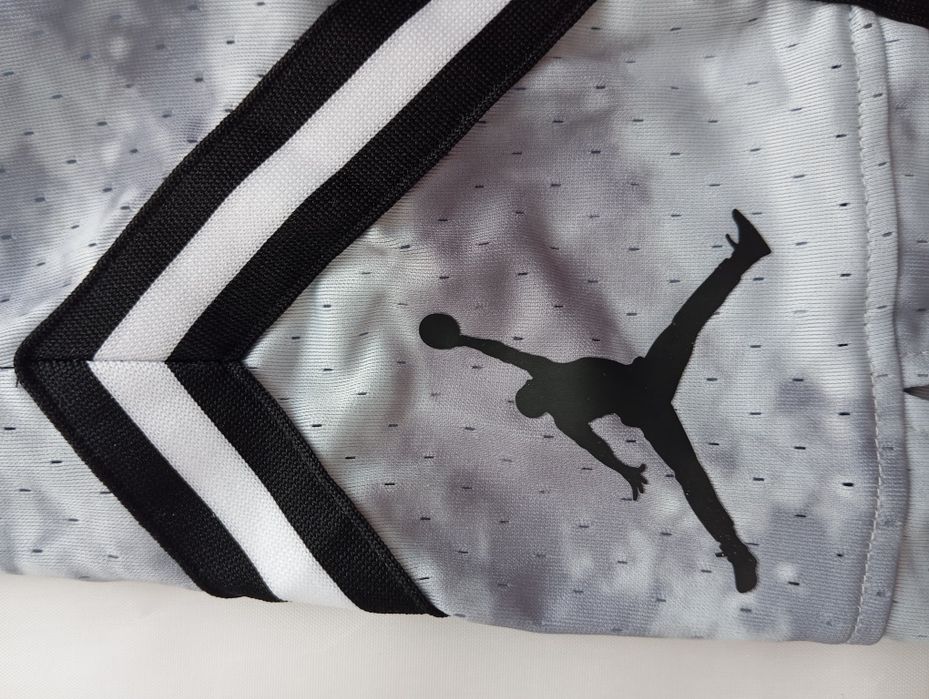 Pantaloni Jordan - Marimea L