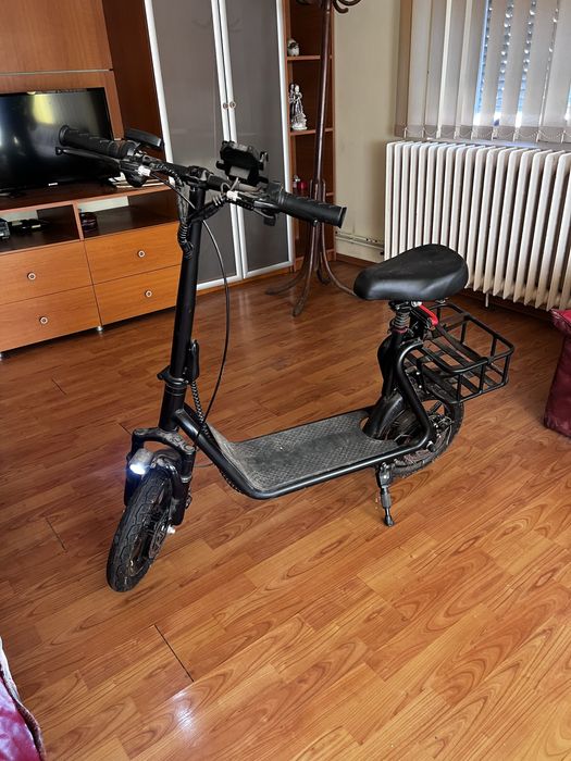 Trotineta electrica scuter