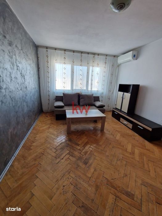 Apartament cu 2 camere in apropiere de Palas, semidecomandat, luminos — fotografia 1