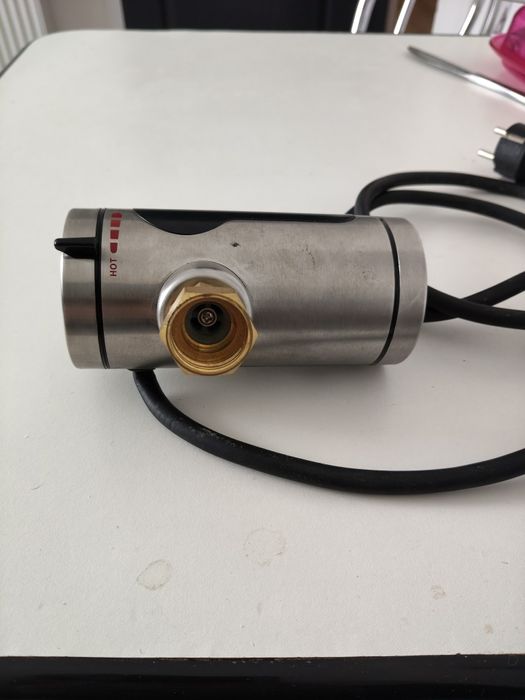 Încălzitor instant de apa marca maxxmee