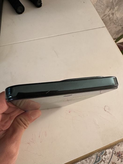 Продам телефон Vivo Y28
