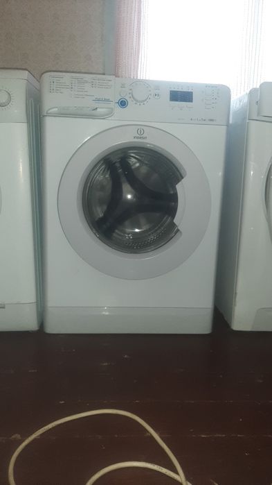 Стиральный машина  каспи ред
