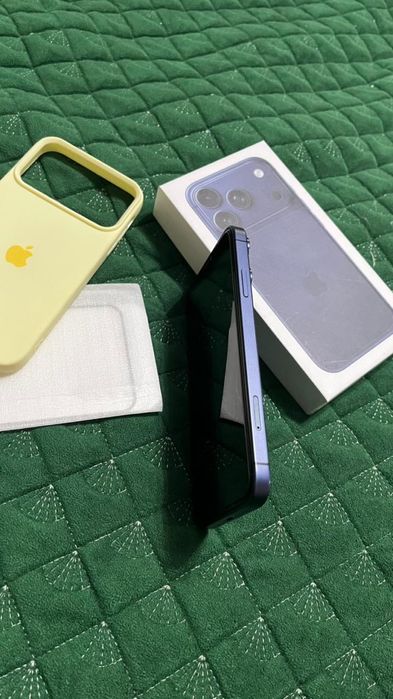 Продам Айфон ХР в корпусе 17 про