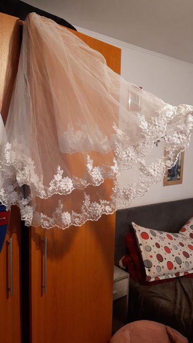 Vând rochie de mireasă stil prințesă