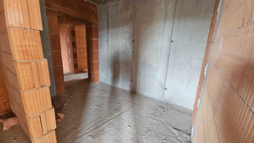 Продава се Тристаен апартамент в Пловдив, Христо Смирненски - 129 кв.м за 1225 €/кв.м - Снимка #8