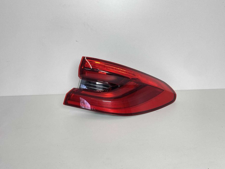 Десен стоп за BMW 6er GT G32