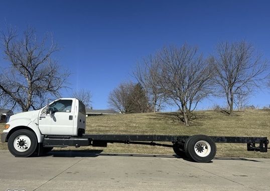 Грузовик Ford F650