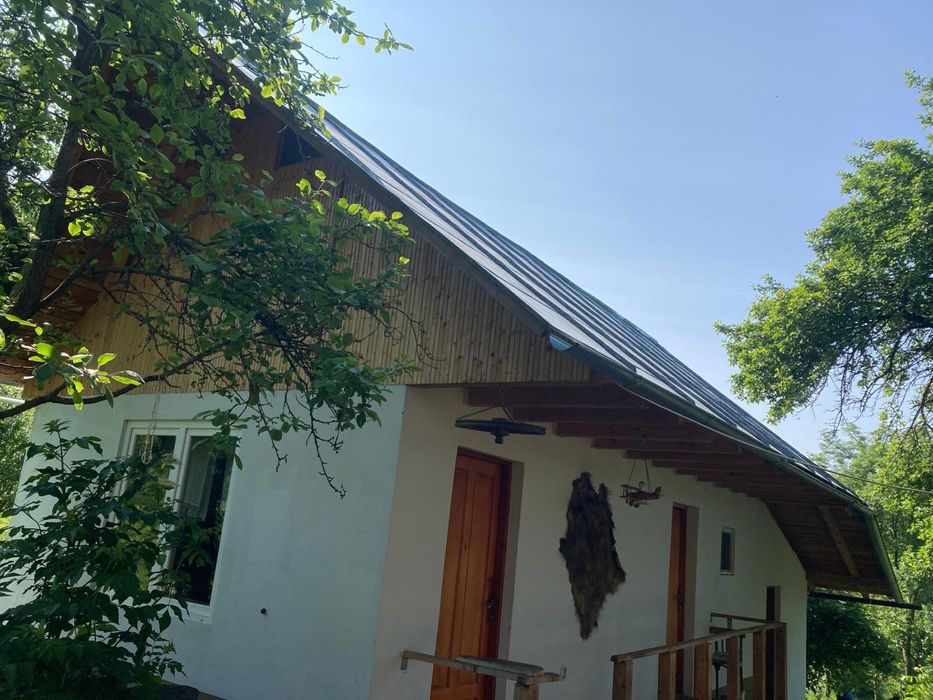 Casa de vacanta cu teren generos