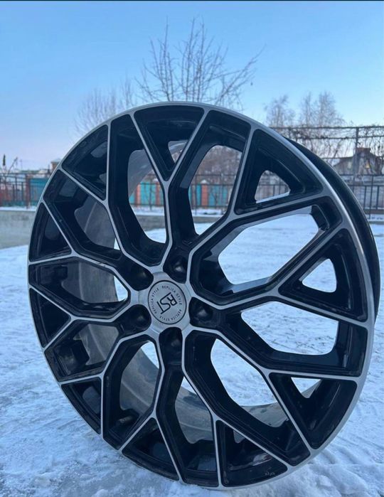 Продам диски R19 5/114,3