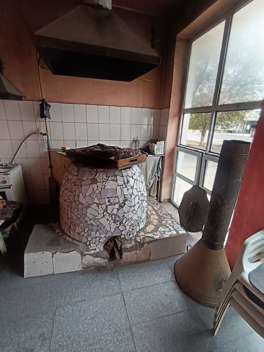 Сомсахона ва Новвойхона Сотилади