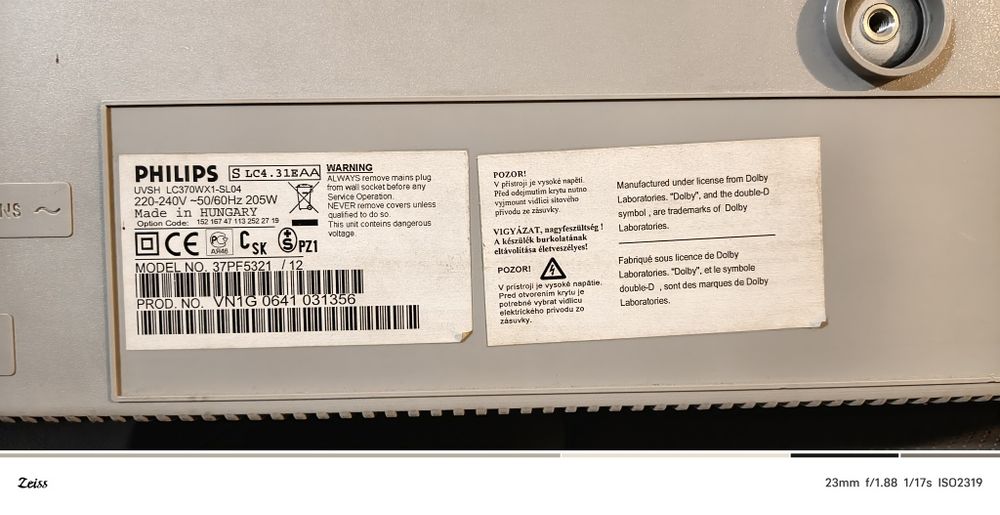 Продам телевизор Philips на запчасти