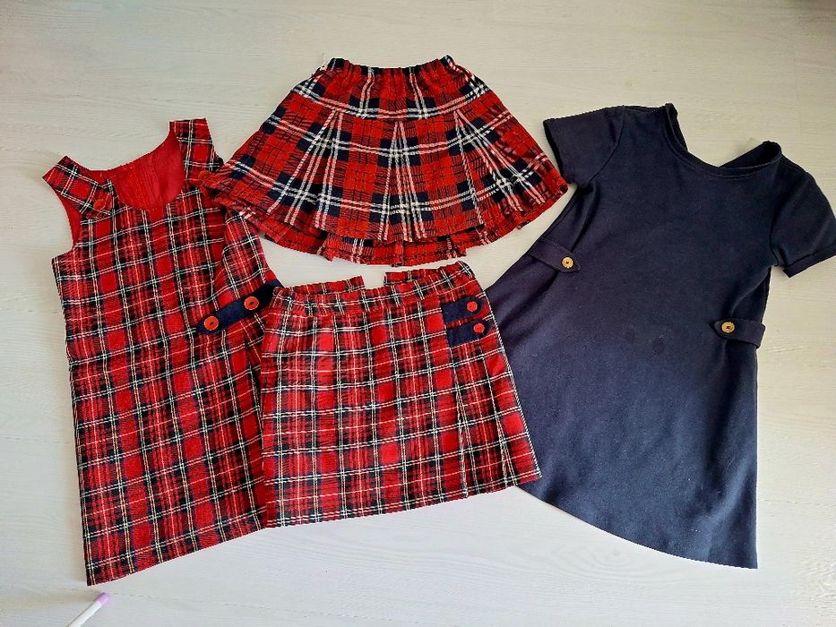 Uniforma scolara sarafan, fusta clasa 0, I sau II pentru fete