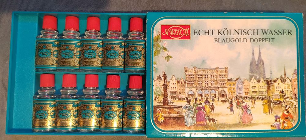 Комплект винтидж миниатюрни парфюми