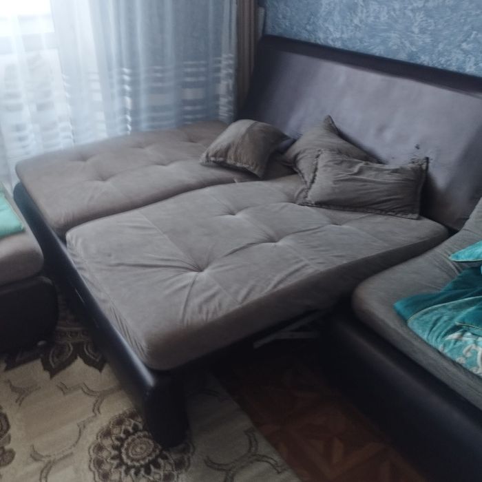Продается диван большой