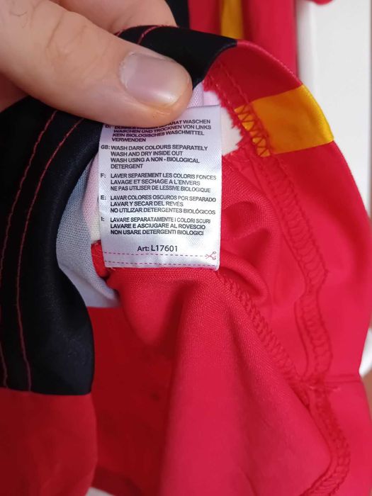 Чисто нова оригинална фланелка на Германия с автографи