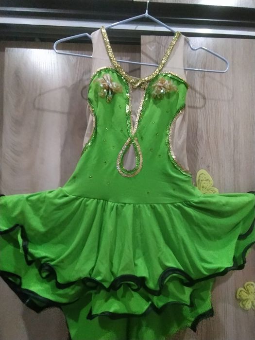 Платье бальное