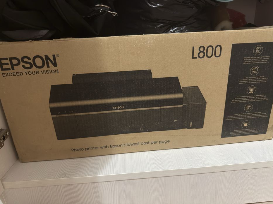 Принтер Epson L800 цветной