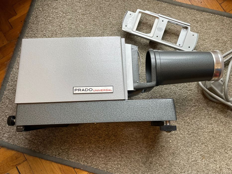 Leitz Wetzlar Germany Среден формат 6х6 прожекционен апарат Лайка