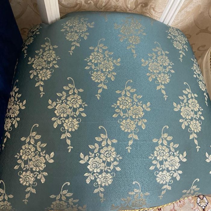 Стол с 6 стульями