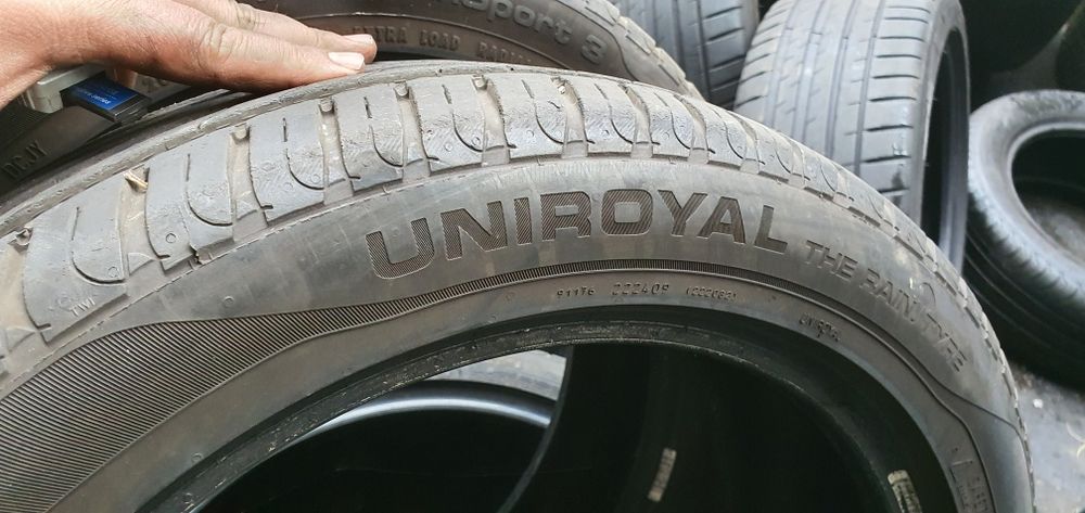 Гуми 2бр 205/50/17 - 1бр  - 99лв