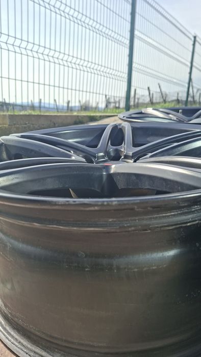 Джанти Alutec Poison 18 5x112 Спорт пакет