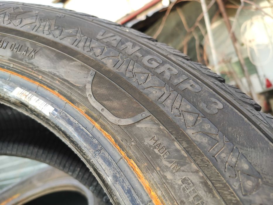 4бр Зимни гуми 225 55 17 С - Semperit