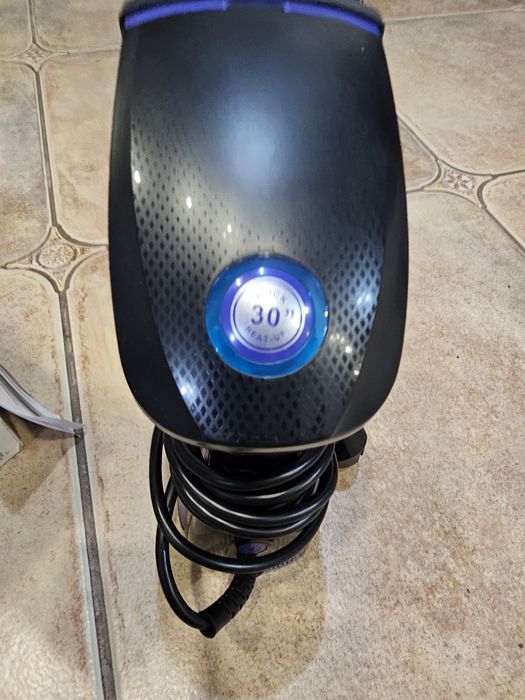 Fier de călcat vertical Heinner