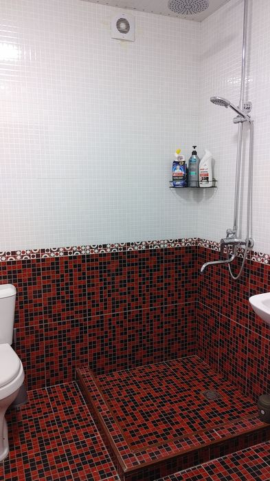 Nazarbek Sahovat mahallasida  Yangi Qurilgan hovli sotiladi