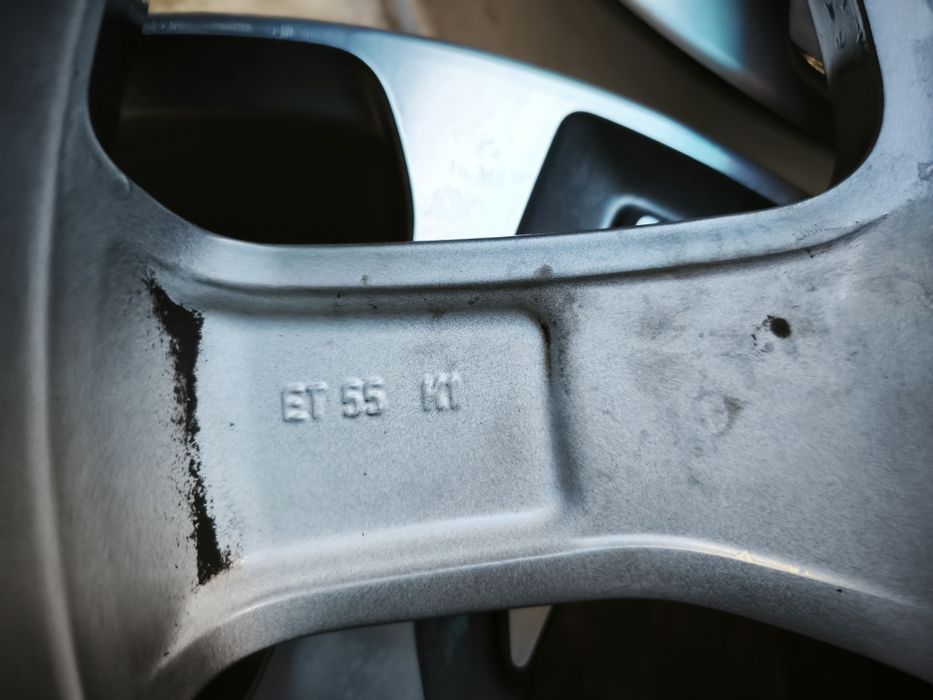 18" оригинални алуминиеви джанти за Volvo.