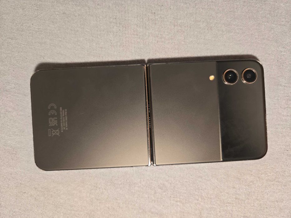 Samsung galaxy z flip 4 512 GB