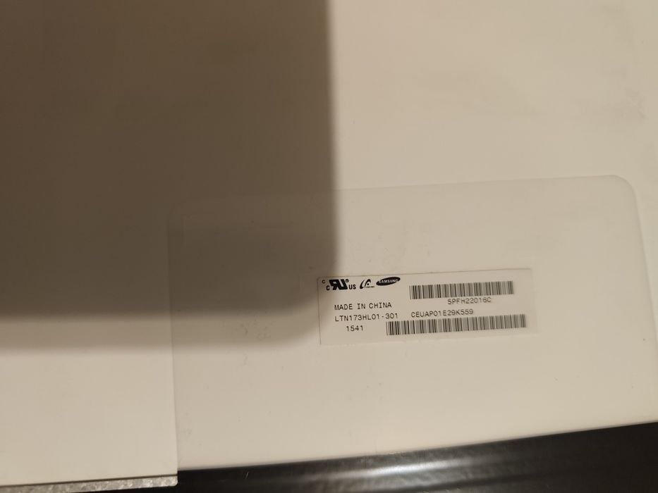 Display laptop Samsung LTN173YL01-301, 17.3", Full HD, LED, testat și perfect funcțional