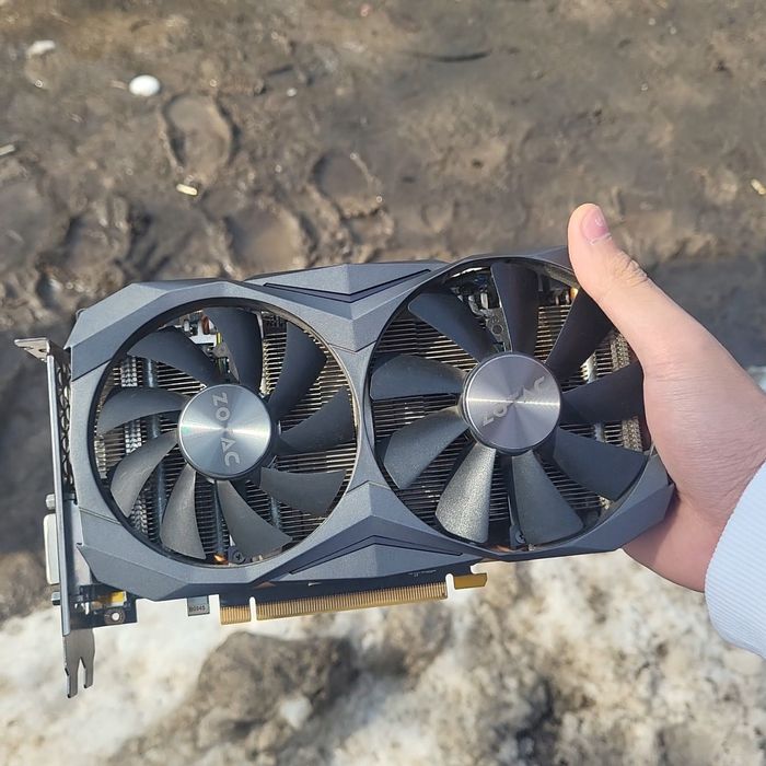 GTX 1080Ti zotac mini