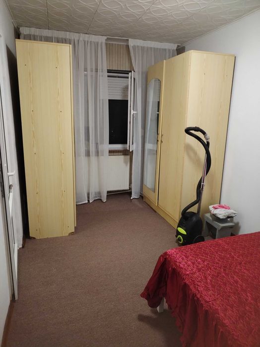 Închiriez apartament cu 2 camere langa liceul Cerna