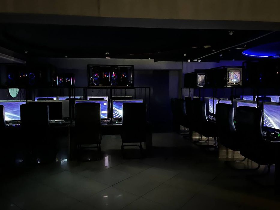 Компьютерный клуб на RTX 4060 (44 Pc + 8 PlayStation 5)