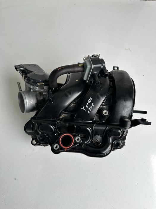 Колектор Toyota Yaris Cross 20-25г