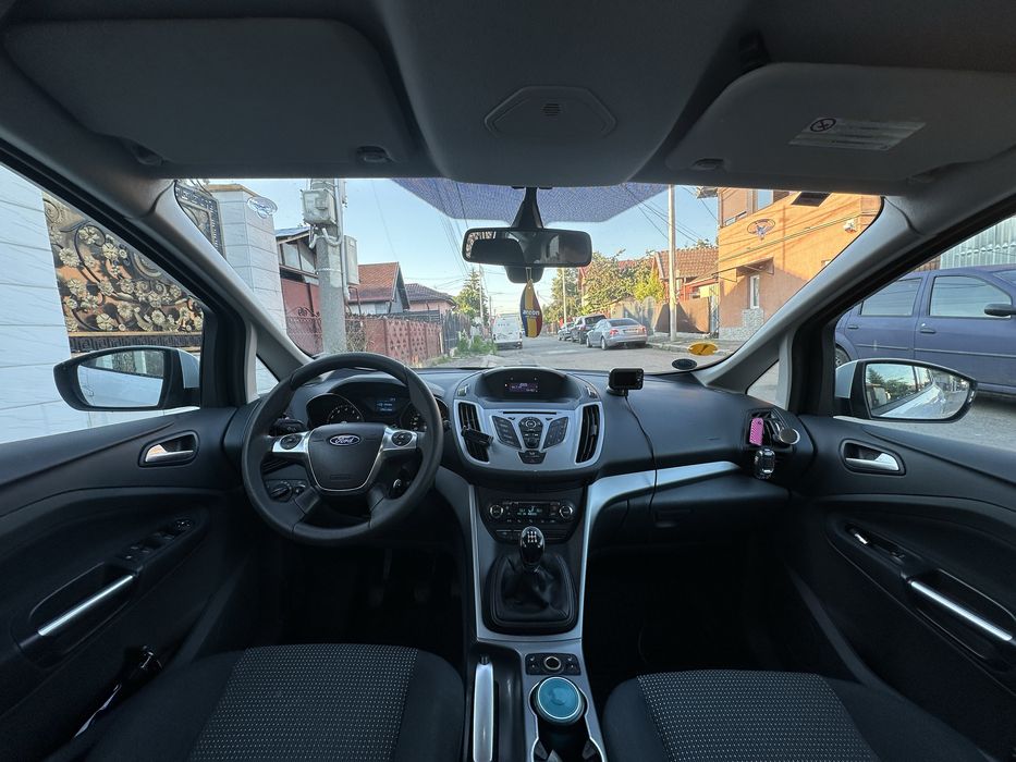 Ford C-MAX 1.6 Benzină 125 CP – mașină de familie, întreținută, folosită ca a doua mașină