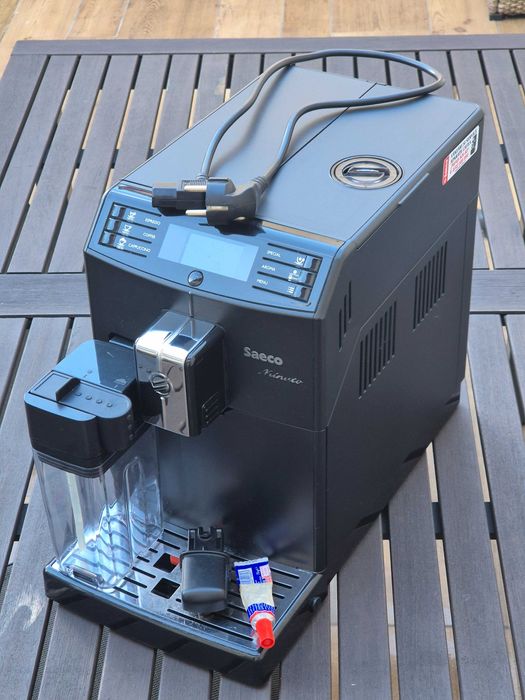 Aparat cafea Saeco Minuto cu carafa Cappuccino (HD8763)