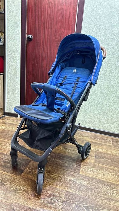 Детская коляска отличного качества, почти новая, пользовались мало