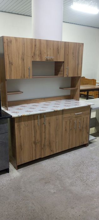 Ошхона мебеллар сотилади