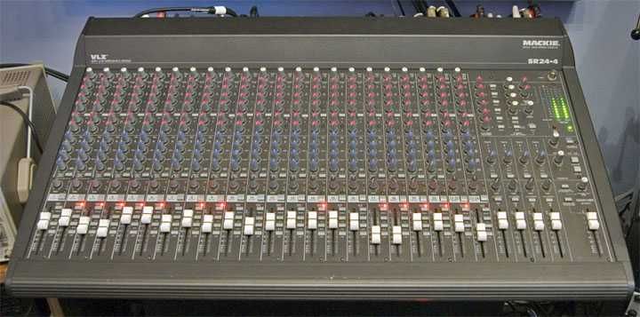 mixer  MACKIE 24.4.2 4 BUS MIXING CONSOLE SR24.4