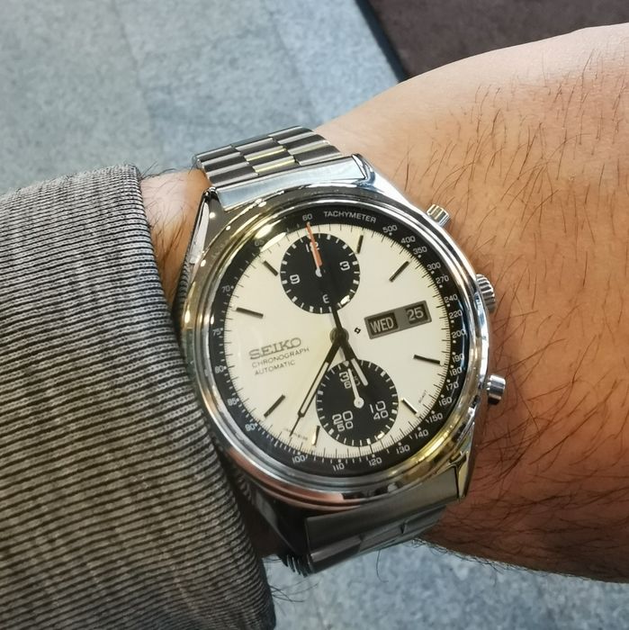 Seiko Chronograph 6138 - 8020 "Panda" 1975