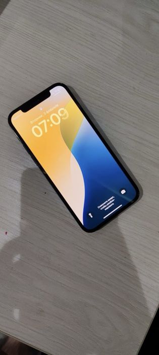 Iphone 12 pro  128 gb  72% емкость