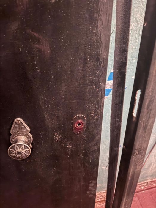 продам дверь железное