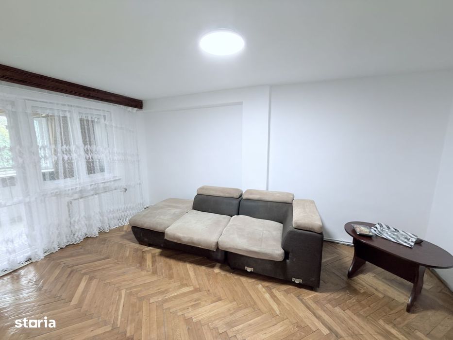 Apartament 4 camere ultracentral zona Junior