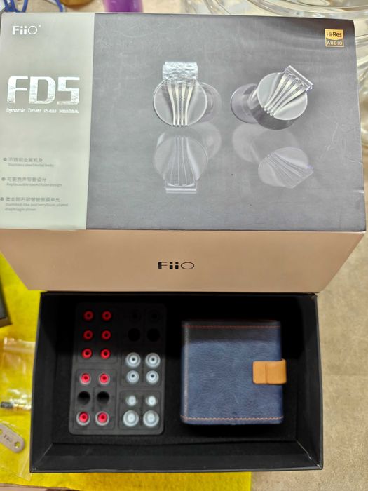 FiiO FD5 Flagship Dynamic Driver IEM | Отлично състояние | Почти пълен комплект | Hi-Fi клас