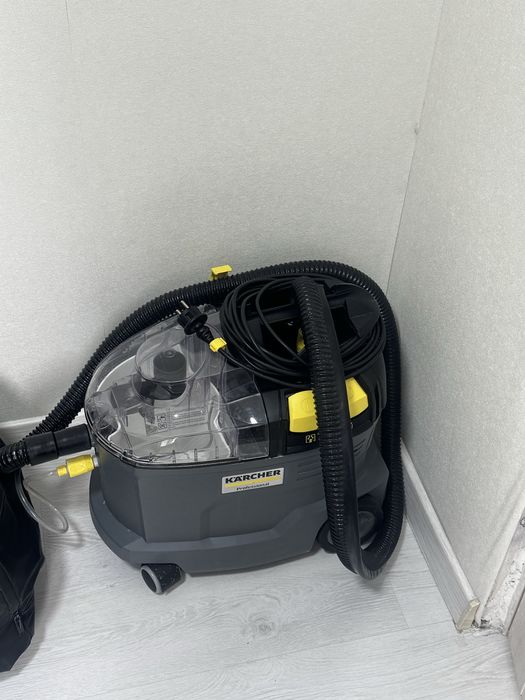 Моющий пылесос Karcher Puzzi 8/1