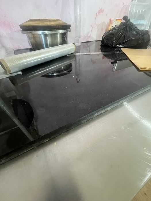 Гранитный камень