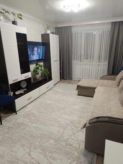 Срочно продам 2 комнатную лениградку