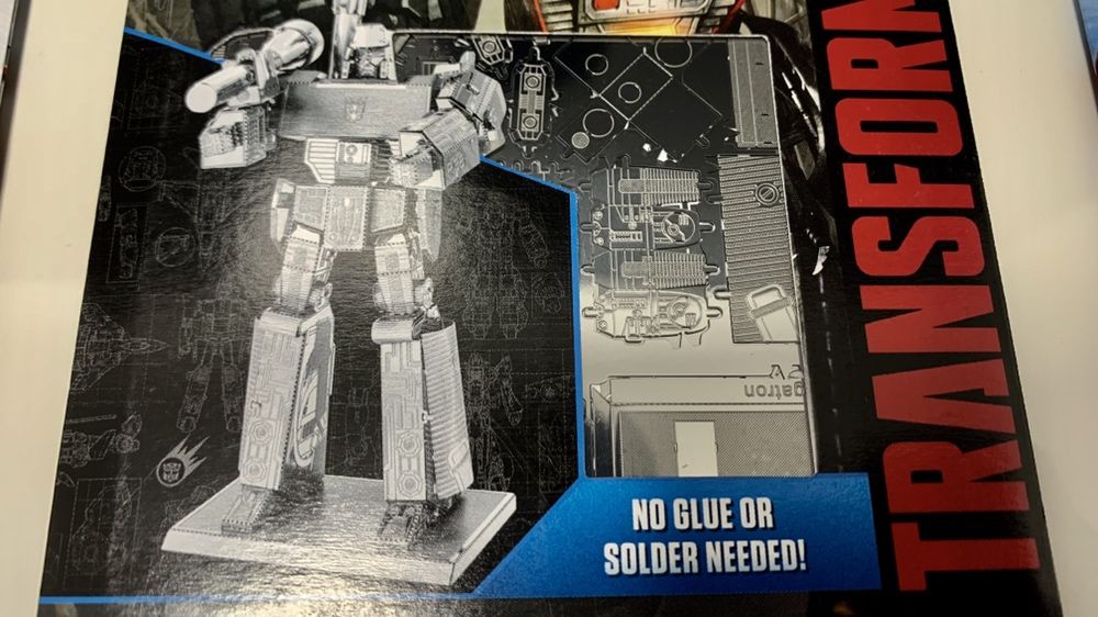 Puzzle metal machete 3D Metal Earth set avengers marvel iron man