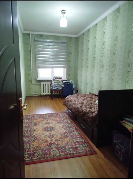 Продаётся квартира на Юнусабад 8 3/1/5 Срочно